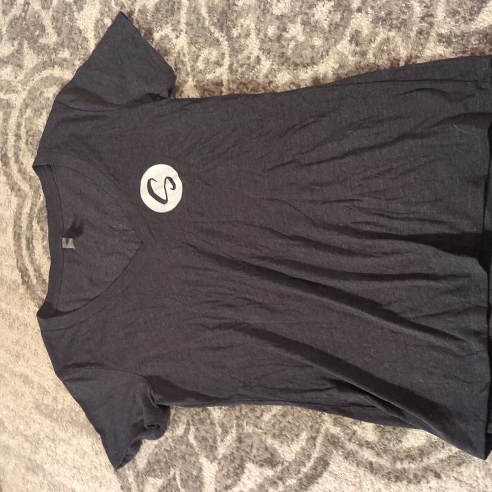 Slappy Cakes Maui NWOT XXL Juniors Slim Fit Tee